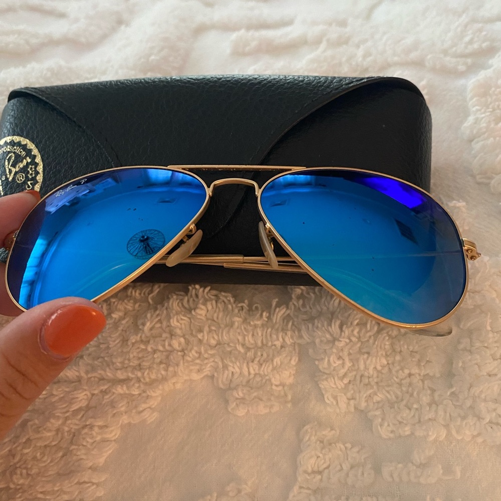 Ray-Ban Aviators - Picture 7 of 7